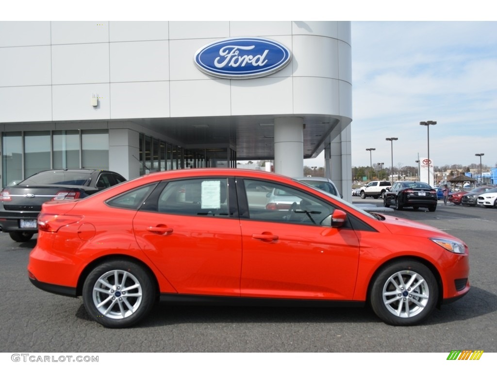 2017 Focus SE Sedan - Race Red / Charcoal Black photo #2