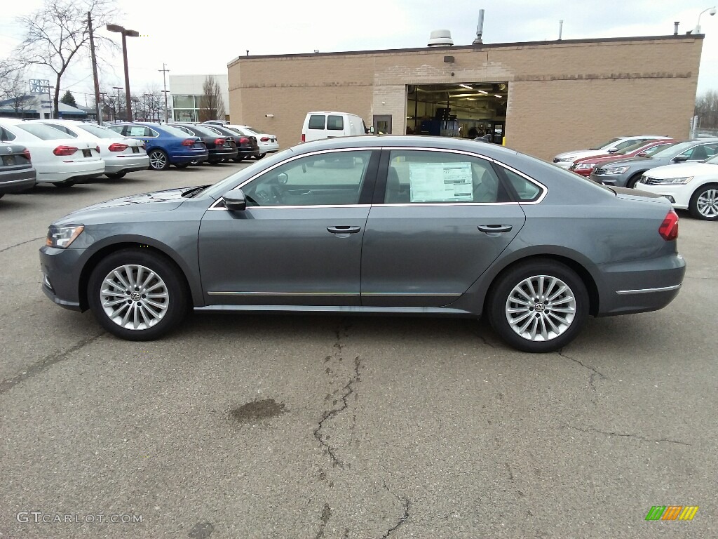 Platinum Gray Metallic 2017 Volkswagen Passat SE Sedan Exterior Photo #118829170