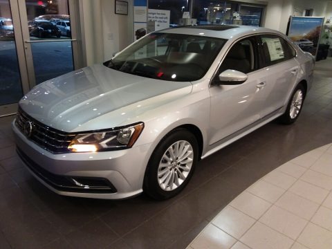 2017 Volkswagen Passat SE Sedan Data, Info and Specs