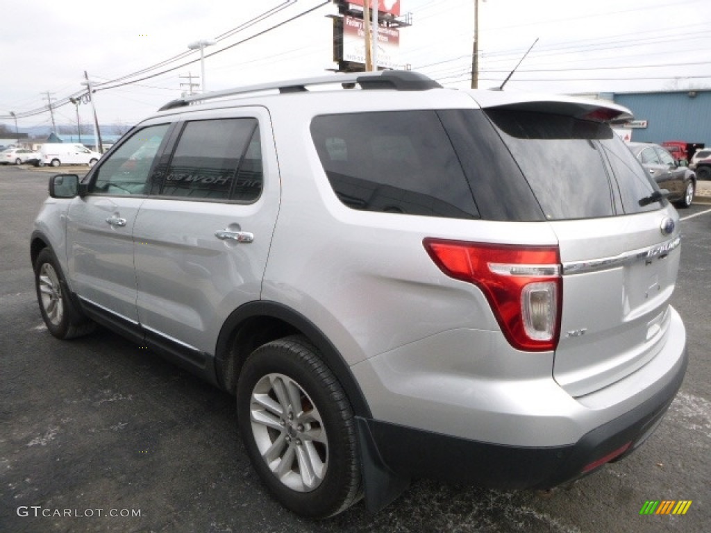 2011 Explorer XLT 4WD - Ingot Silver Metallic / Charcoal Black photo #10