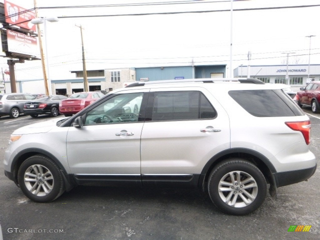 2011 Explorer XLT 4WD - Ingot Silver Metallic / Charcoal Black photo #11