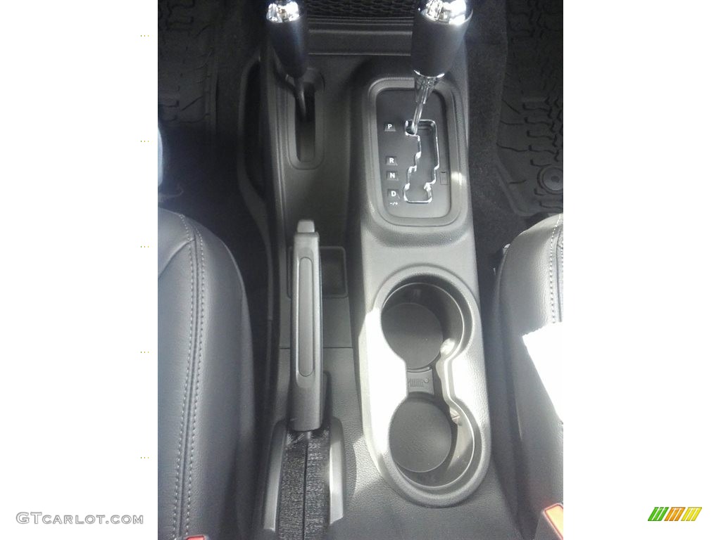 2017 Wrangler Winter Edition 4x4 - Black / Black photo #24