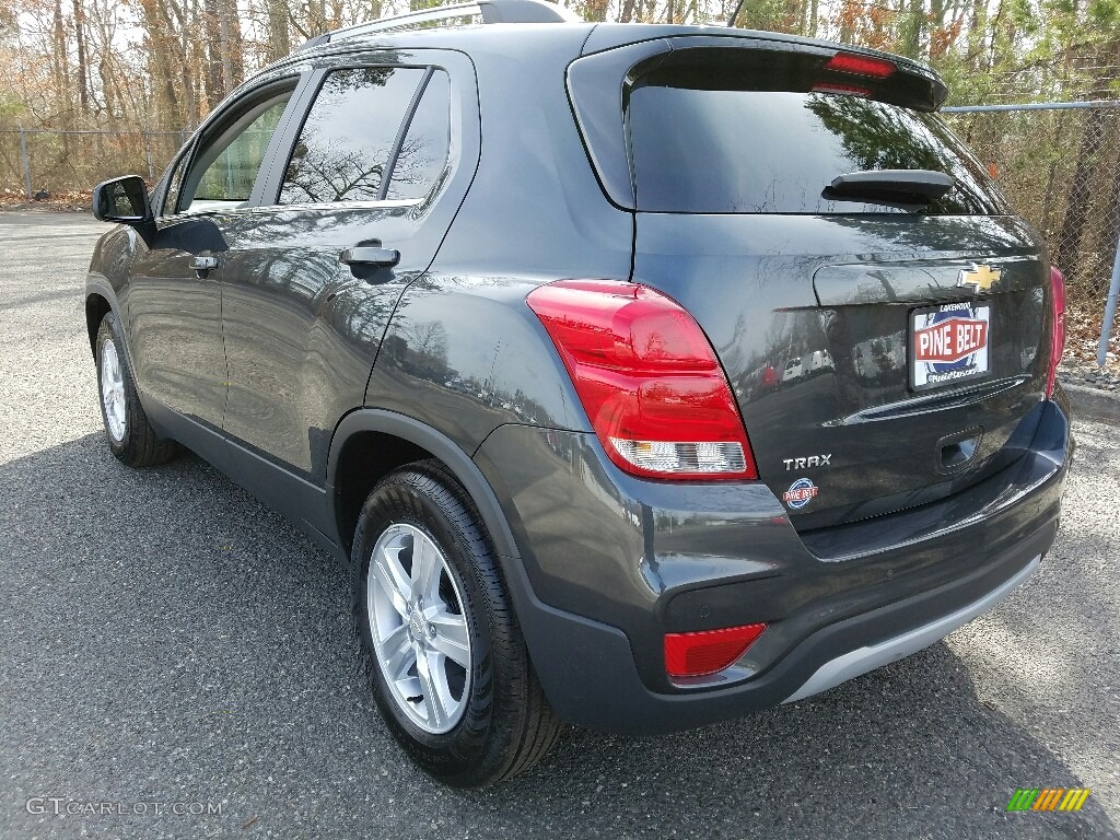 2017 Trax LT - Nightfall Gray Metallic / Jet Black photo #4