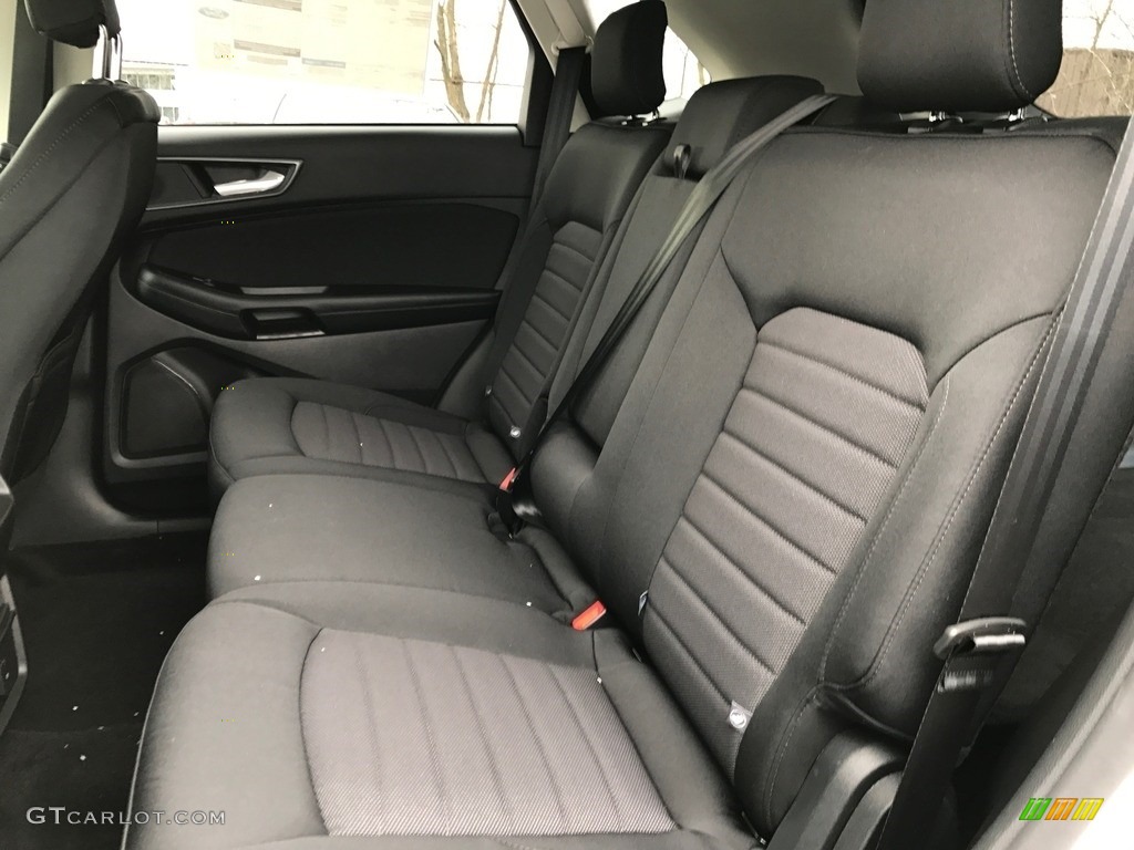 2017 Ford Edge SE AWD Rear Seat Photos