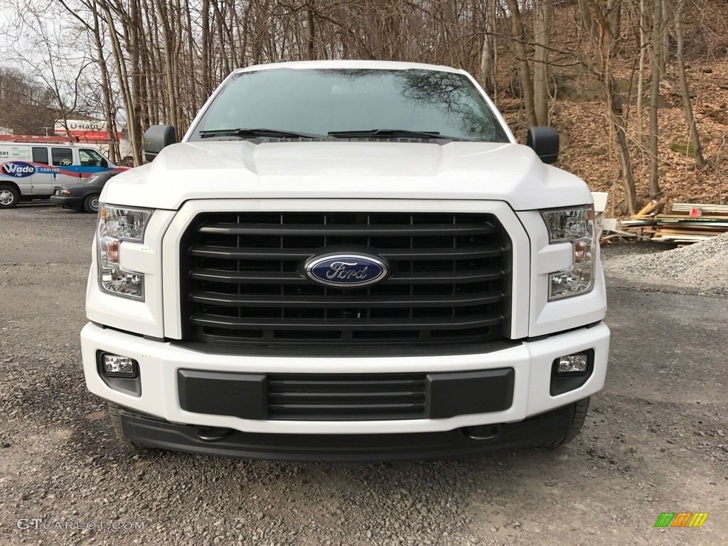 2017 F150 XLT SuperCrew 4x4 - Oxford White / Black photo #2