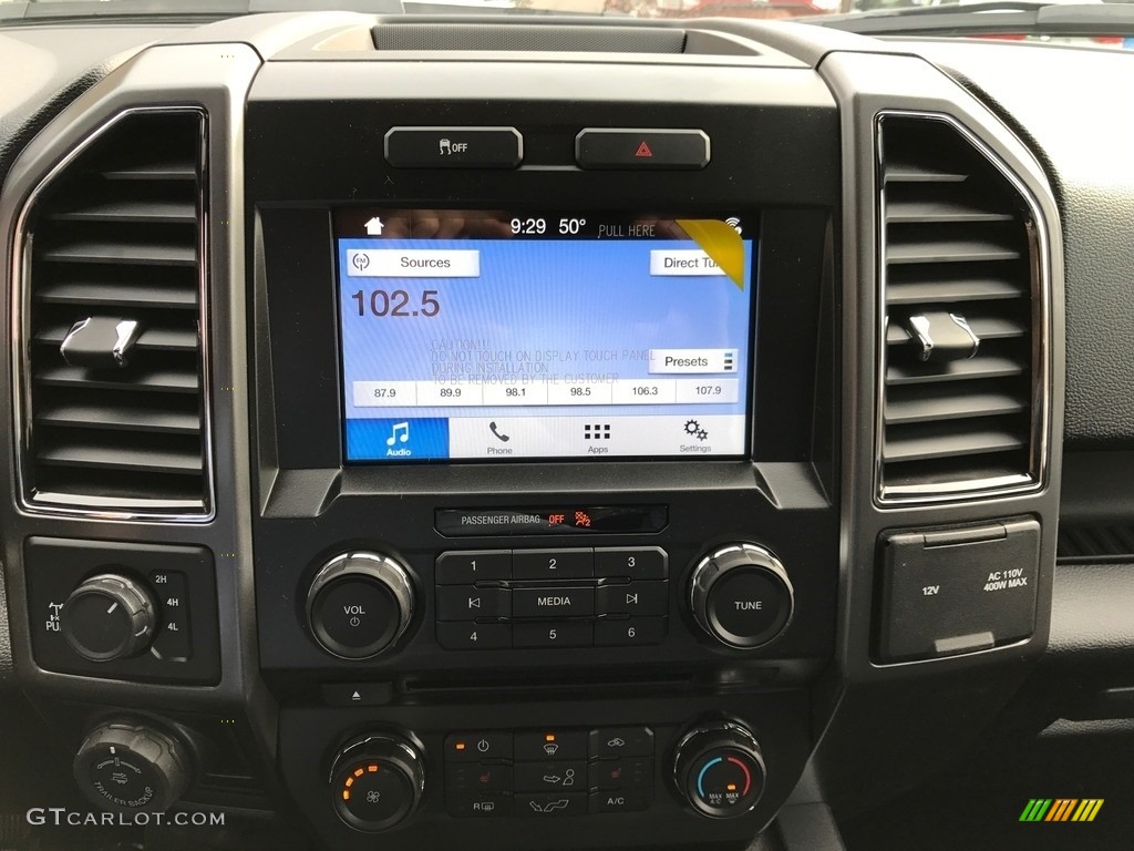2017 F150 XLT SuperCrew 4x4 - Oxford White / Black photo #10