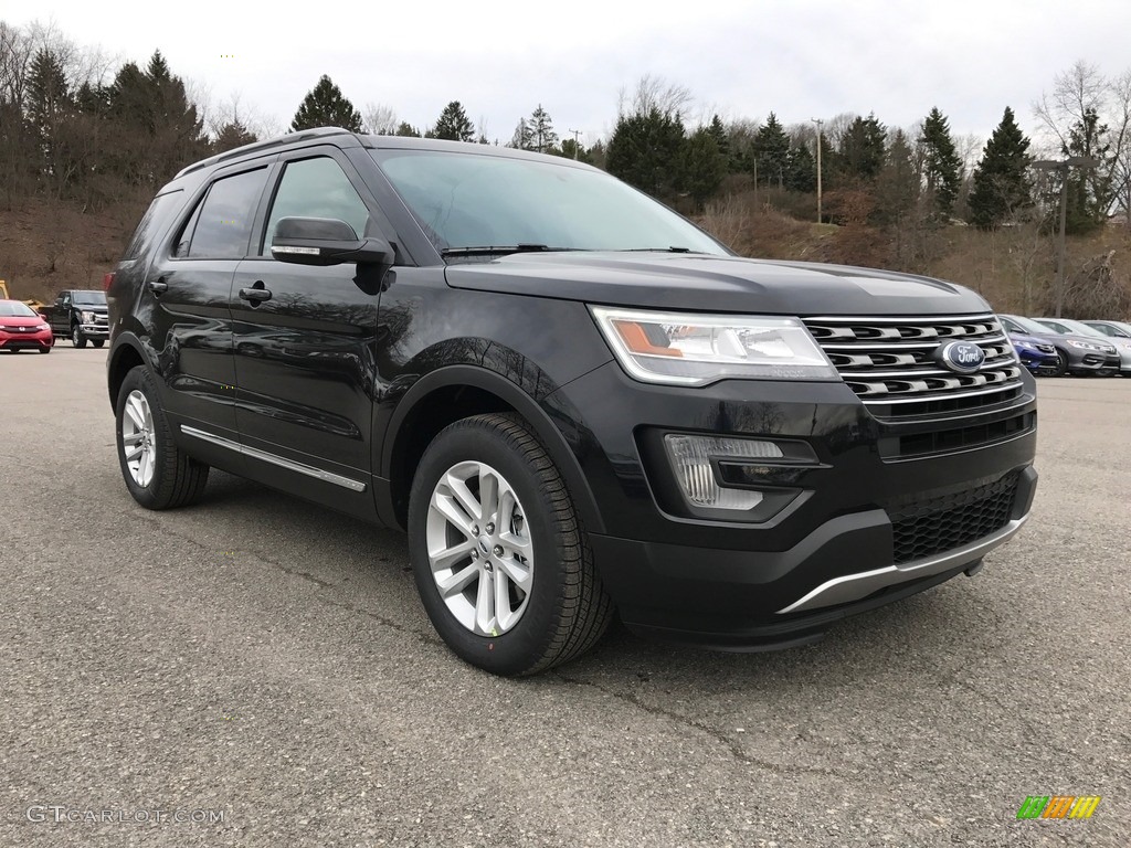 2017 Explorer XLT - Shadow Black / Ebony Black photo #4