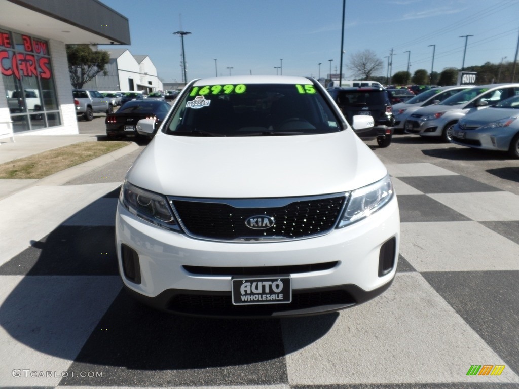2015 Sorento LX - Snow White Pearl / Black photo #2