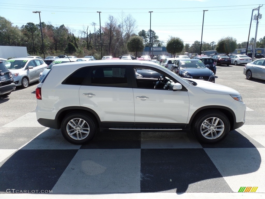 2015 Sorento LX - Snow White Pearl / Black photo #3