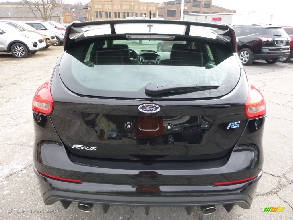 Shadow Black 2017 Ford Focus RS Hatch Exterior Photo #118838281