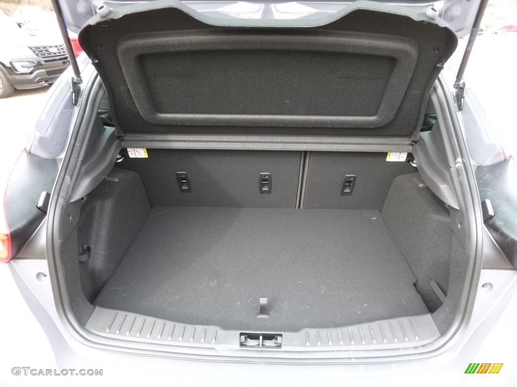 2017 Ford Focus RS Hatch Trunk Photo #118838728