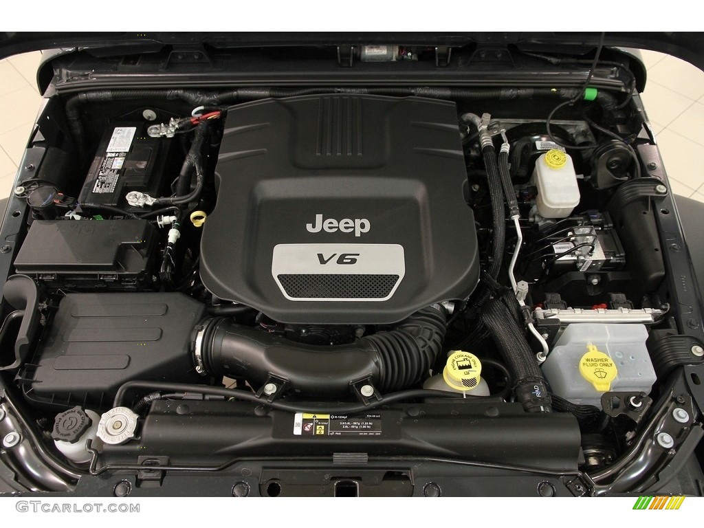 2017 Jeep Wrangler Unlimited Sport 4x4 3.6 Liter DOHC 24-Valve VVT V6 Engine Photo #118840354