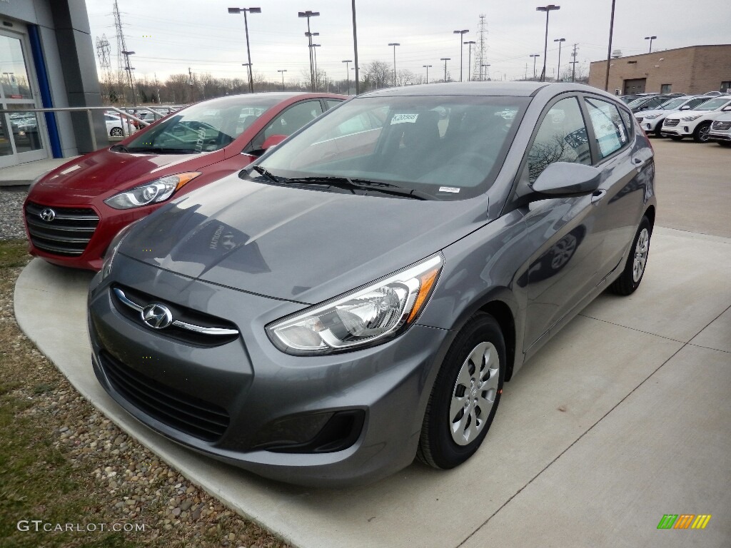 Triathlon Gray 2017 Hyundai Accent SE Hatchback Exterior Photo #118842982