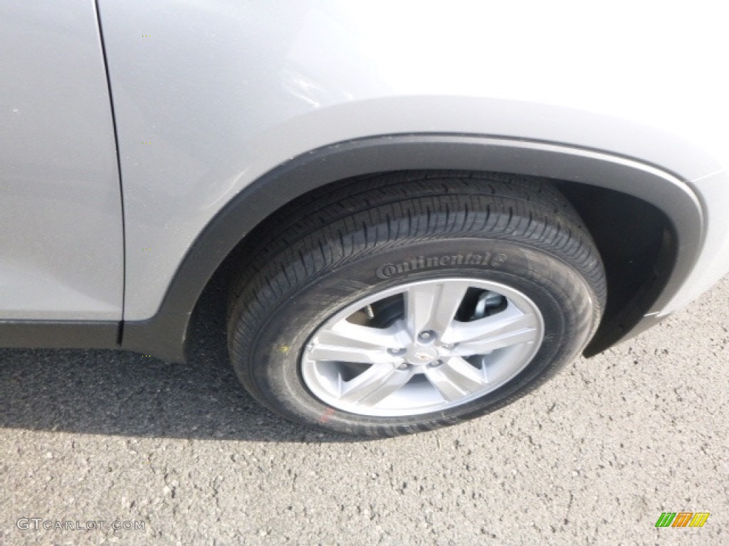 2017 Trax LT AWD - Silver Ice Metallic / Jet Black photo #2