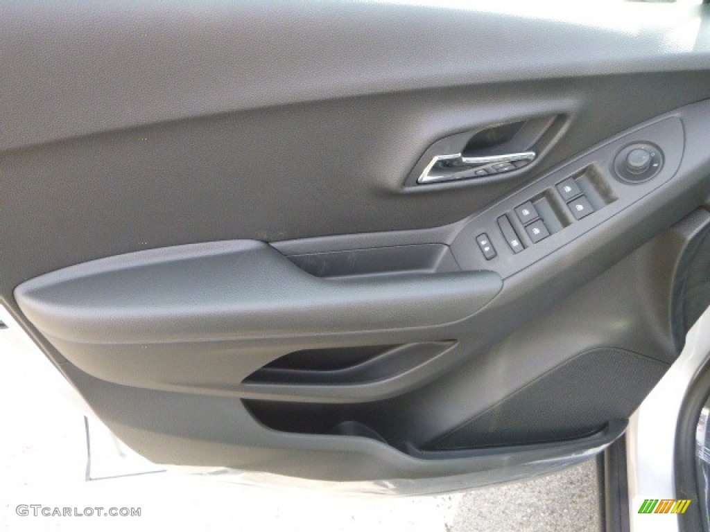 2017 Trax LT AWD - Silver Ice Metallic / Jet Black photo #13