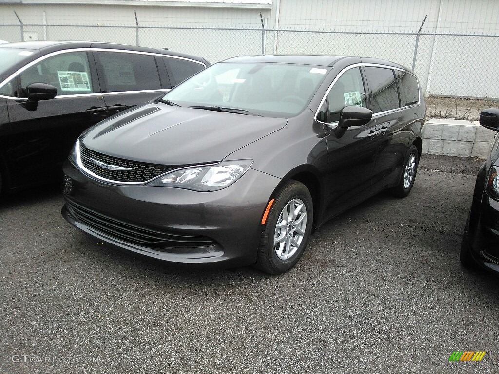 2017 Pacifica LX - Granite Crystal Metallic / Black/Alloy photo #1