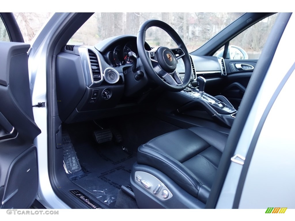 Black Interior 2017 Porsche Cayenne Platinum Edition Photo #118847320