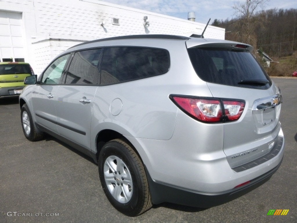 2017 Traverse LS AWD - Silver Ice Metallic / Dark Titanium/Light Titanium photo #6