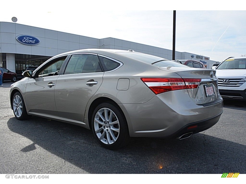 2013 Avalon XLE - Champagne Mica / Almond photo #31