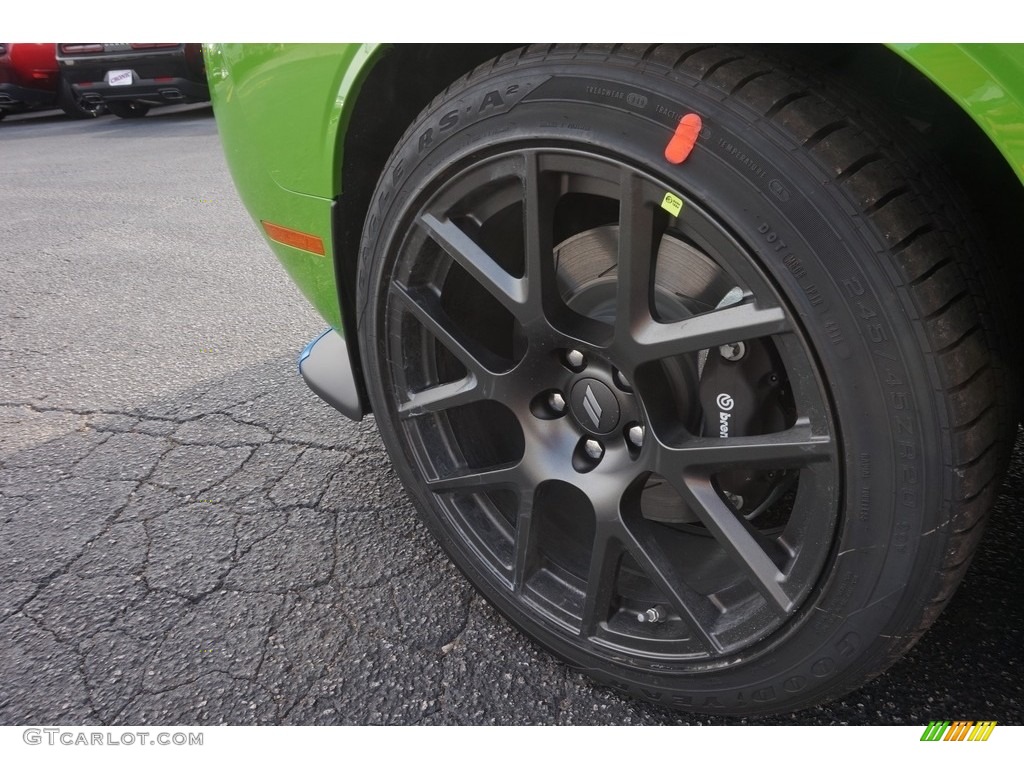 2017 Dodge Challenger R/T Scat Pack Wheel Photos