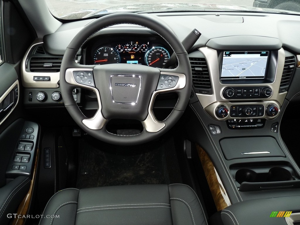 2017 GMC Yukon XL Denali 4WD Dashboard Photos