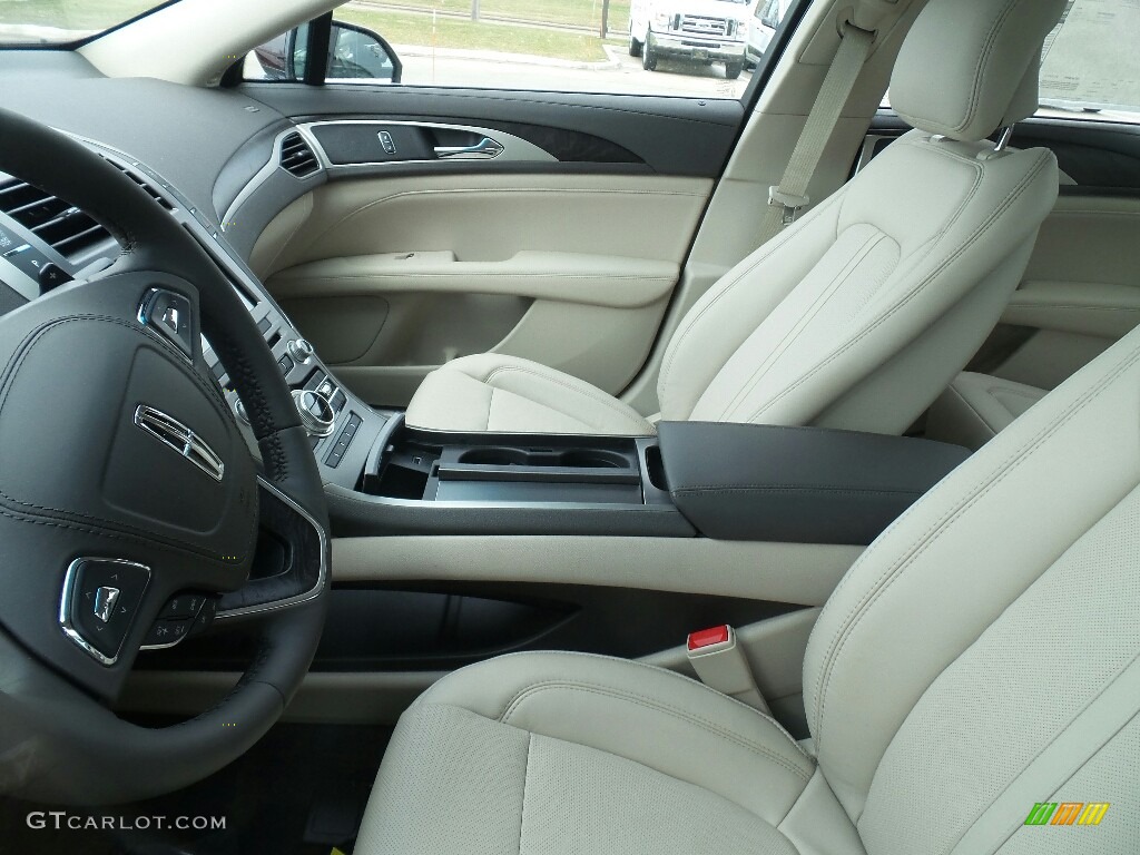 Cappuccino Interior 2017 Lincoln MKZ Reserve Photo #118852418