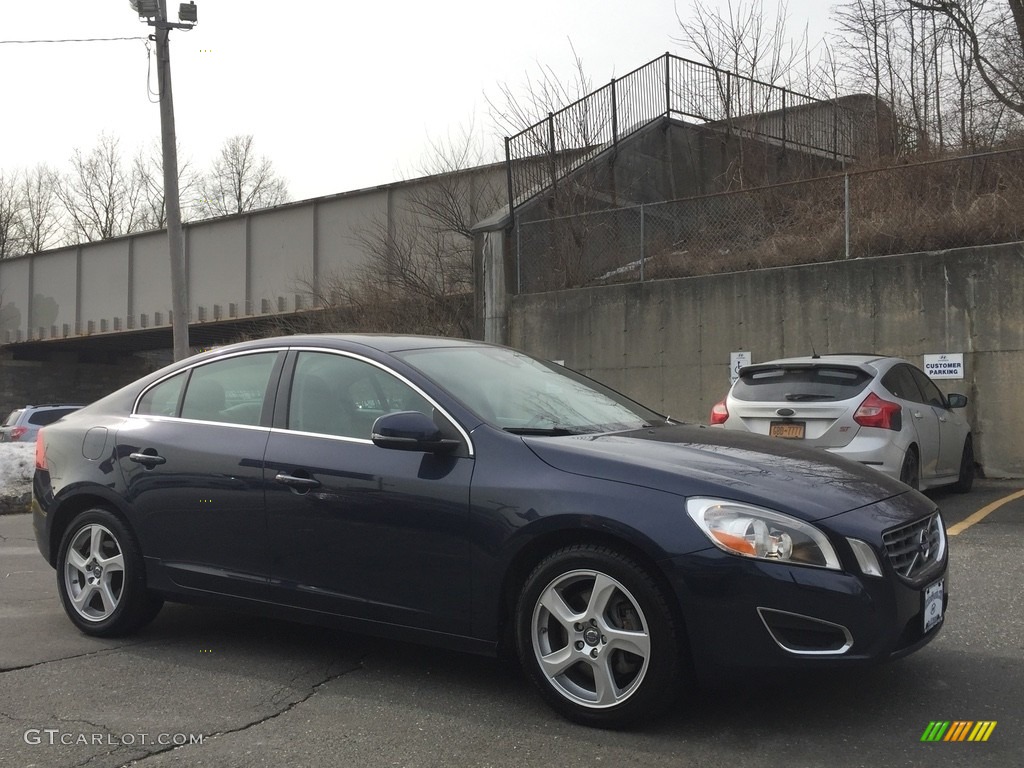 2013 Volvo S60 T5 Exterior Photos