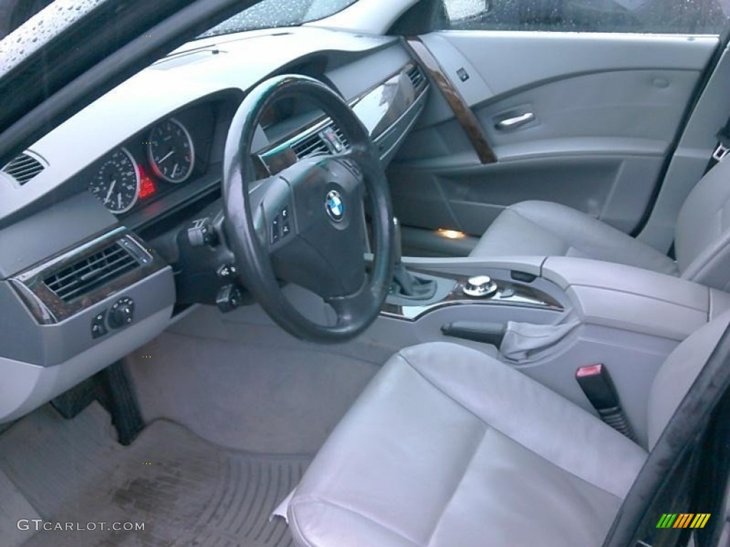 Grey Interior 2005 BMW 5 Series 525i Sedan Photo #118855676