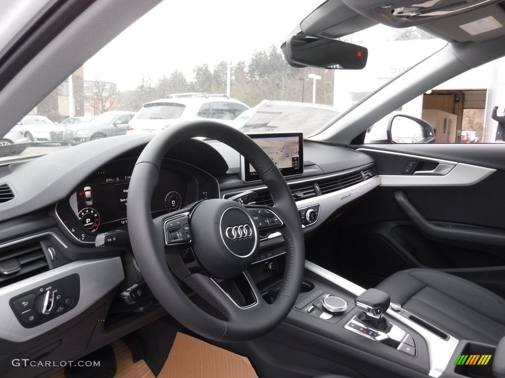 2017 Audi A4 2.0T Premium quattro Dashboard Photos