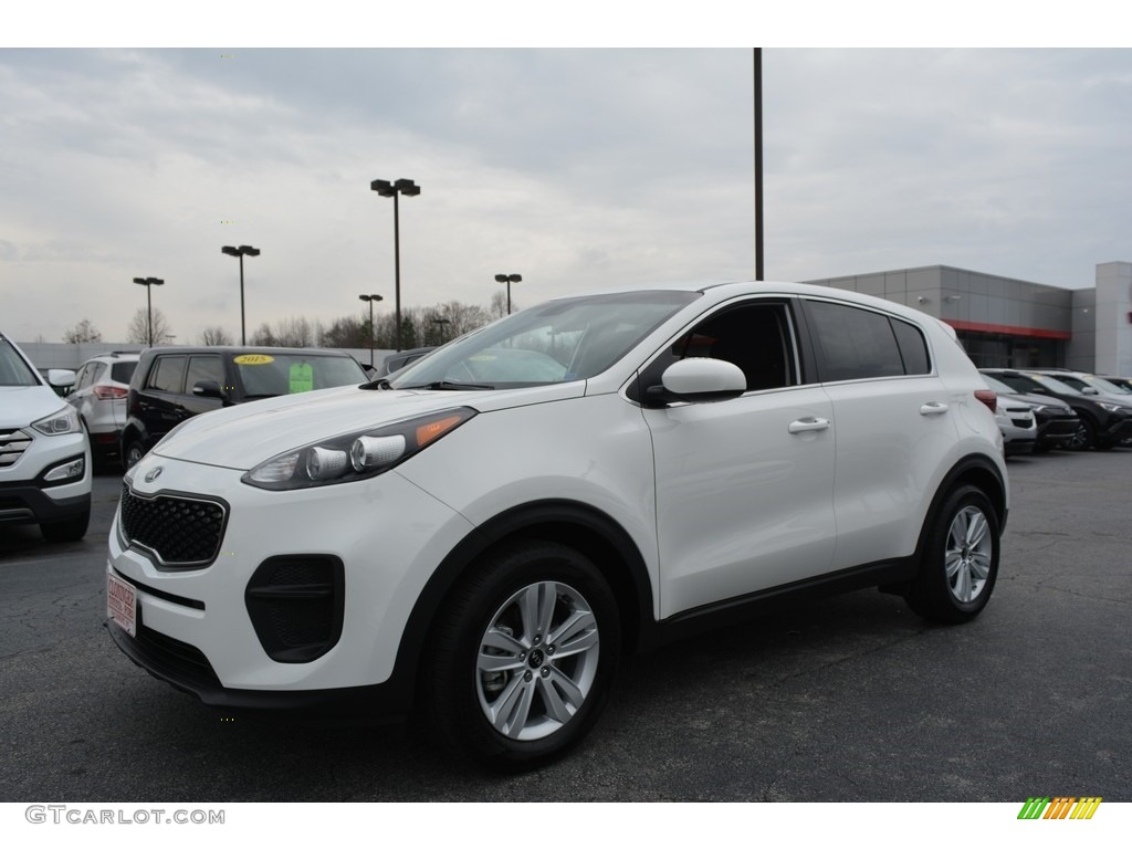 2017 Sportage LX - Clear White / Black photo #6