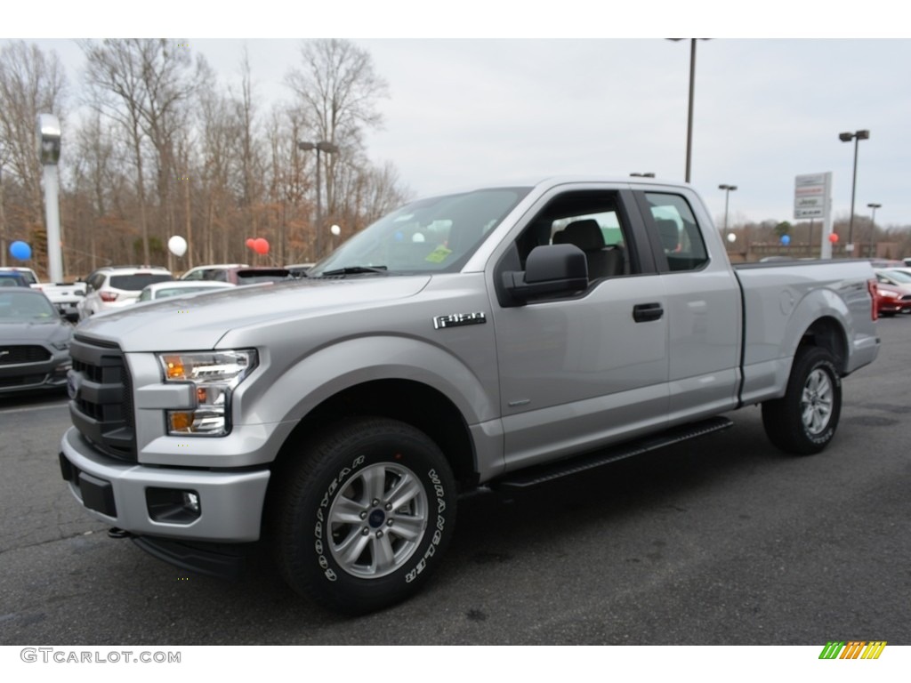 2017 F150 XLT SuperCab 4x4 - Ingot Silver / Earth Gray photo #3