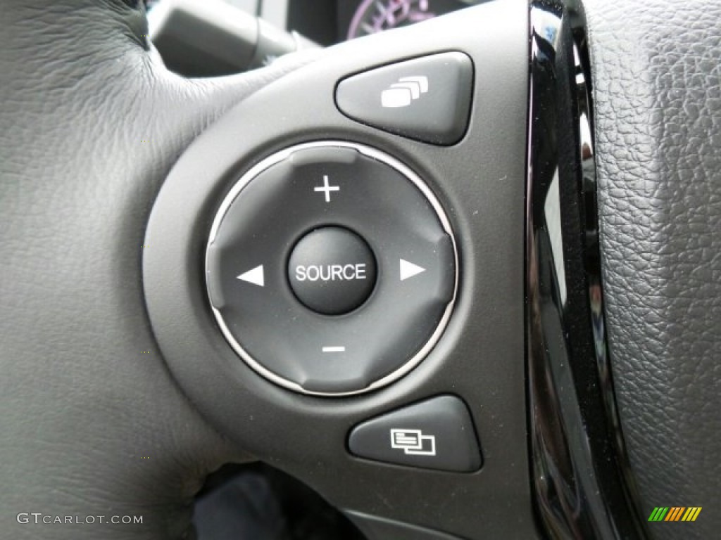 2017 Honda Pilot Touring AWD Controls Photo #118861412