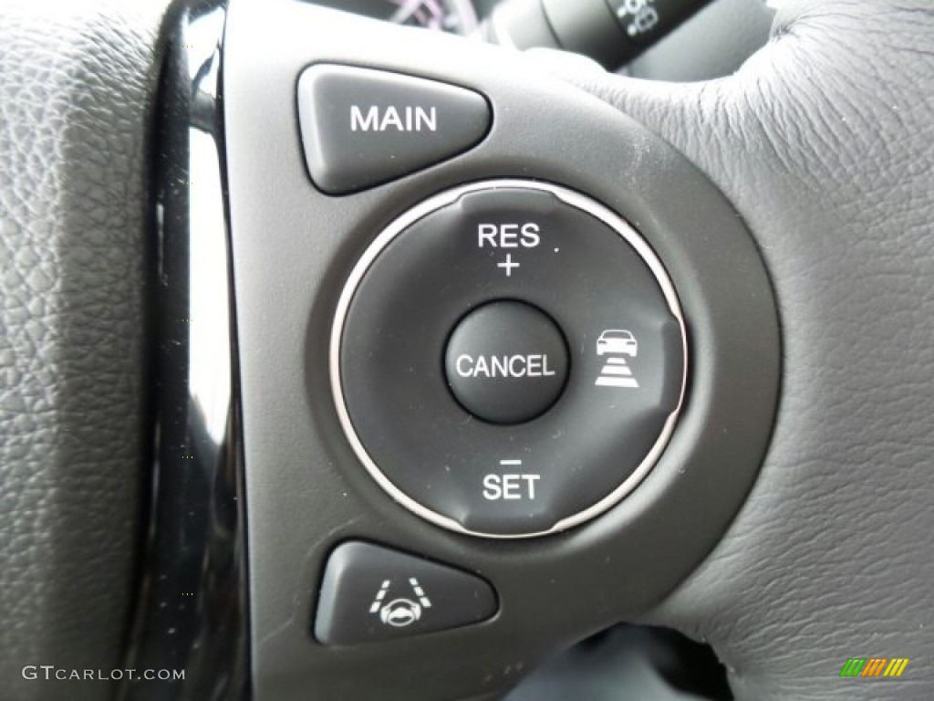 2017 Honda Pilot Touring AWD Controls Photo #118861463