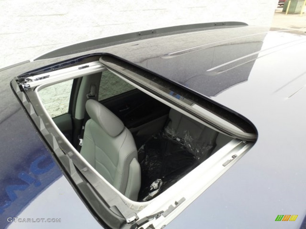 2017 Honda Pilot Touring AWD Sunroof Photos