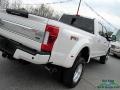 White Platinum - F350 Super Duty Platinum Crew Cab 4x4 Photo No. 35