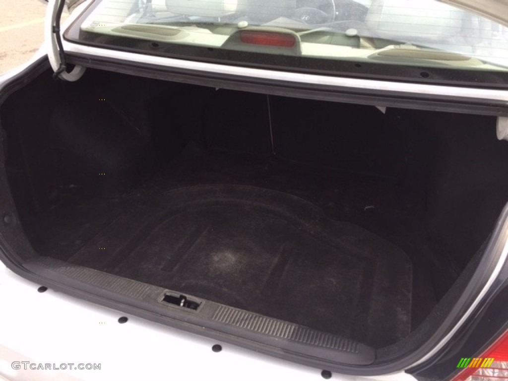 2006 Elantra GLS Sedan - Nordic White / Beige photo #34