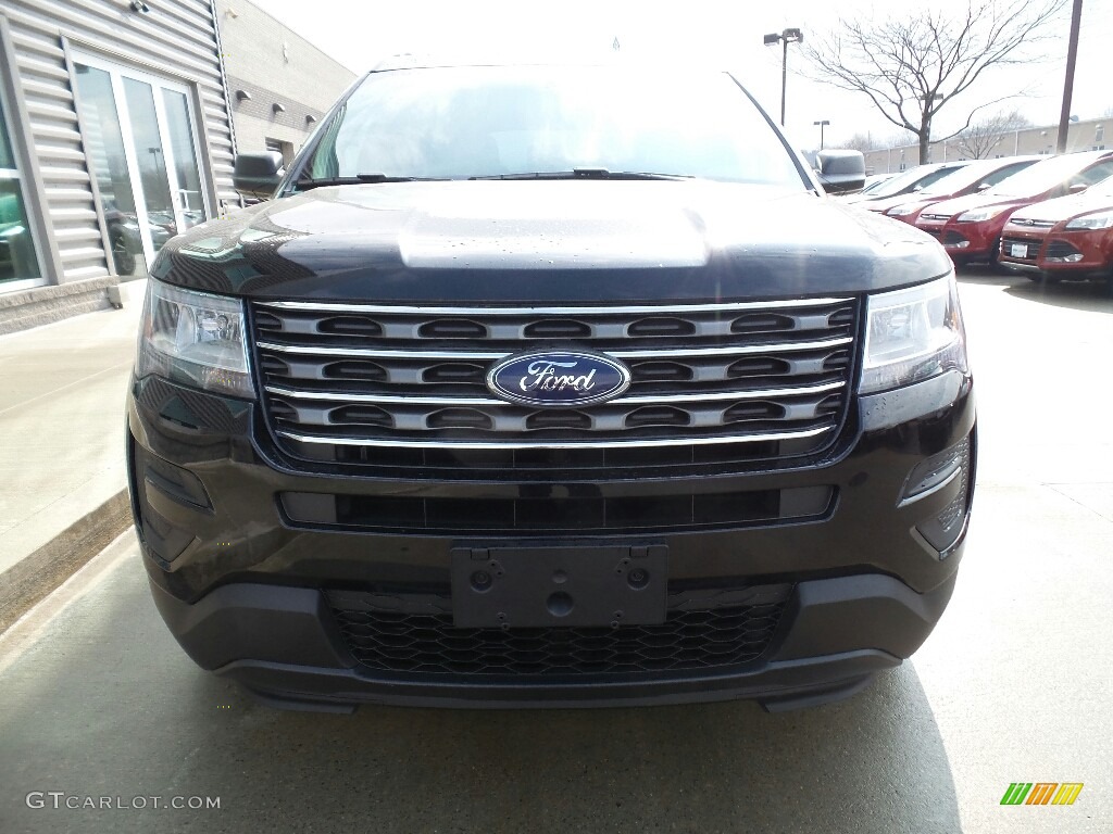 2017 Explorer FWD - Shadow Black / Medium Light Camel photo #2
