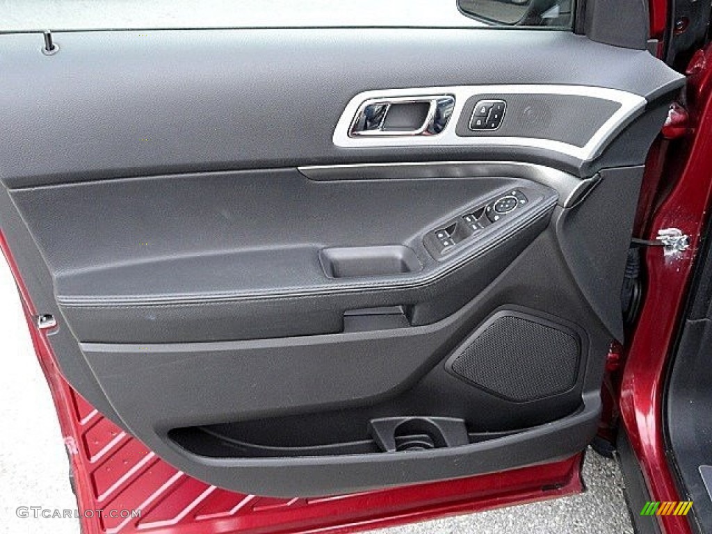 2013 Ford Explorer Sport 4WD Door Panel Photos