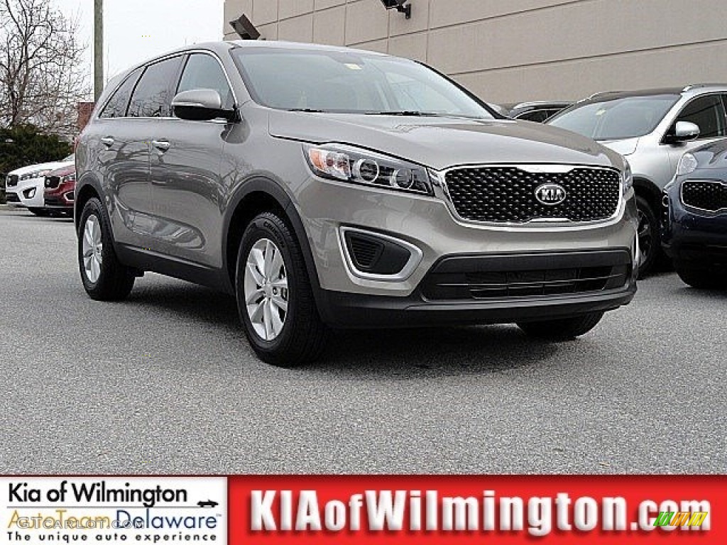 Titanium Silver Kia Sorento