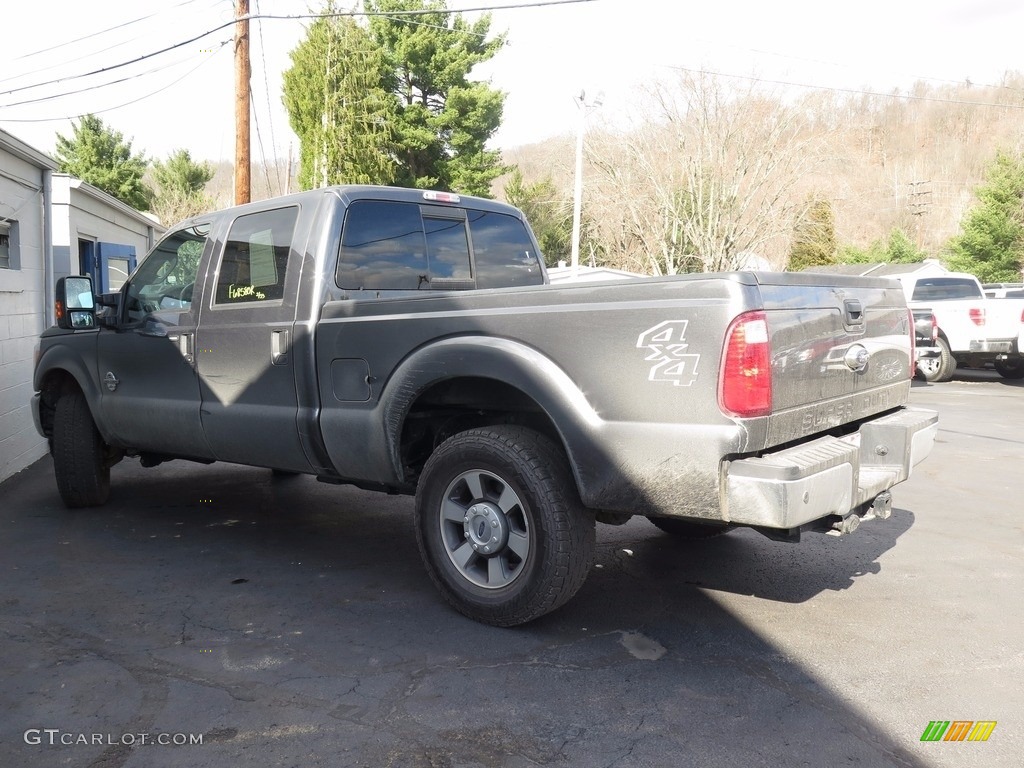 2016 F250 Super Duty Lariat Crew Cab 4x4 - Magnetic Metallic / Black photo #3