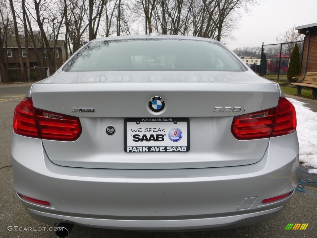2014 3 Series 320i xDrive Sedan - Glacier Silver Metallic / Black photo #4