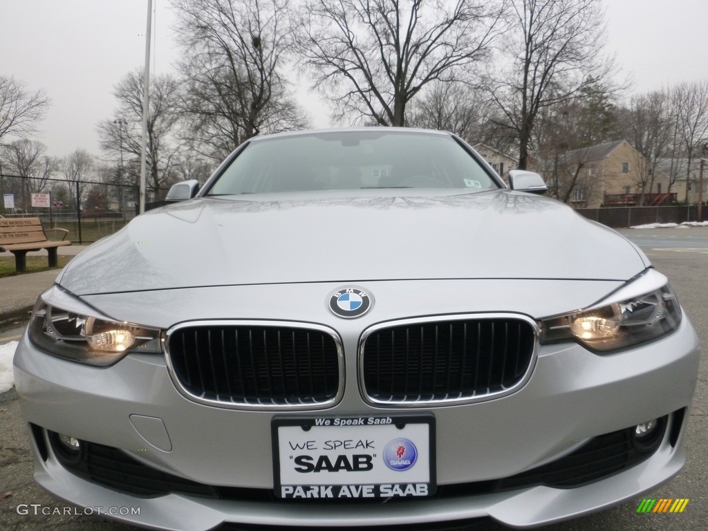 2014 3 Series 320i xDrive Sedan - Glacier Silver Metallic / Black photo #9