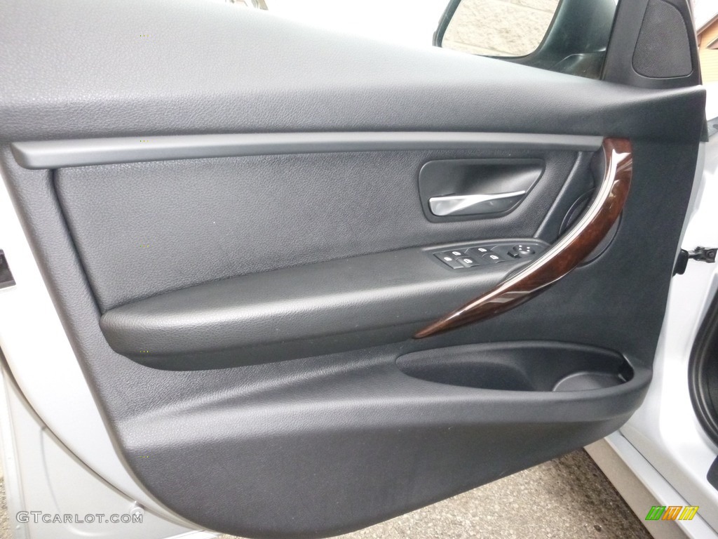 2014 3 Series 320i xDrive Sedan - Glacier Silver Metallic / Black photo #10