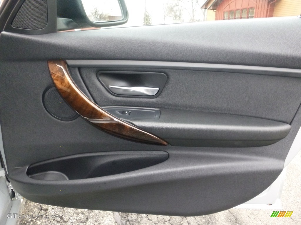 2014 3 Series 320i xDrive Sedan - Glacier Silver Metallic / Black photo #18
