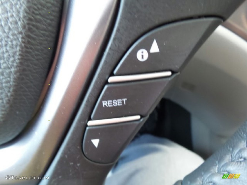 2017 Honda Pilot EX-L AWD Controls Photo #118878946