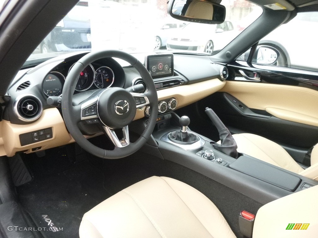 Tan Interior 2017 Mazda MX-5 Miata RF Grand Touring Photo #118880503