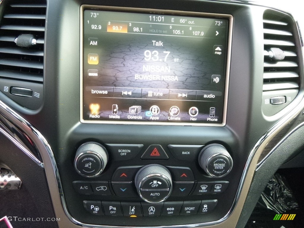 2017 Grand Cherokee Overland 4x4 - Ivory Tri-Coat / Black photo #20