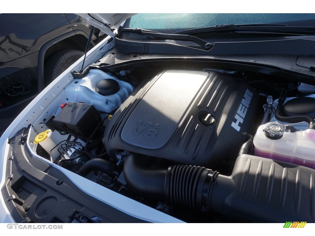2017 Chrysler 300 C Platinum 5.7 Liter HEMI OHV 16-Valve VVT MDS V8 Engine Photo #118884333