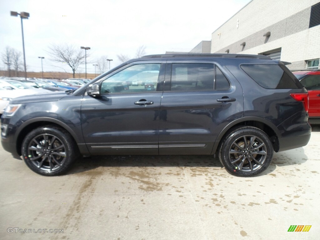 2017 Explorer XLT 4WD - Smoked Quartz / Sport Appearance Dark Earth Gray photo #3