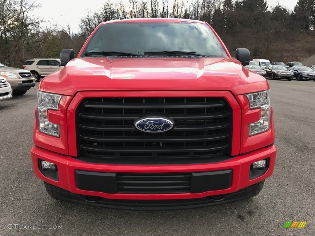 2017 F150 XLT SuperCab 4x4 - Race Red / Black photo #2